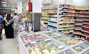 محافظ الإسكندرية يوجه بتكثيف حملات مراقبة وضبط الأسواق والمحال العامة