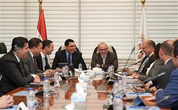 وزيرا الاستثمار والرياضة يبحثان آليات تأسيس صندوق استثمار لدعم المواهب الرياضية