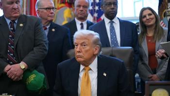 ترامب يجهز لضرب إيران ويريد أي اتفاق 