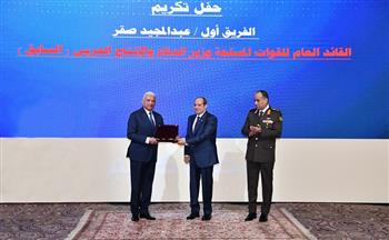 الرئيس السيسي يصدق على تعيين الفريق أول عبدالمجيد صقر مساعدًا لرئيس الجمهورية