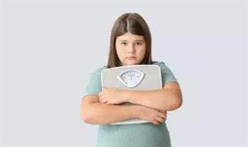 6 أسباب خفية وراء السمنة وزيادة الوزن لدى المراهقين