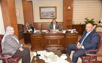 محافظ بورسعيد يؤكد أهمية التكامل بين الأجهزة التنفيذية وممثلي البرلمان لخدمة المواطن