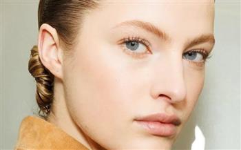 المستحضرات الزيتية أم المائية.. أيهما أفضل لبشرتك؟.. تقرير يجيب 