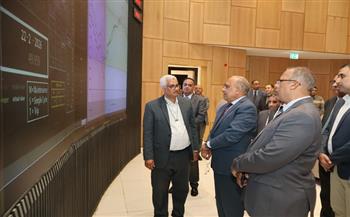 وزير الكهرباء يتفقد المركز القومي للتحكم في الطاقة ويتابع سير العمل وجودة التغذية الكهربائية خلال شهر رمضان