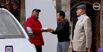 "بركة رمضان".. سامح حسين يفاجئ الأسطى رضا في الإسماعيلية ويهديه 50 ألف جنيه