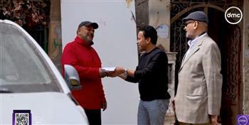 "بركة رمضان".. سامح حسين يفاجئ الأسطى رضا في الإسماعيلية ويهديه 50 ألف جنيه