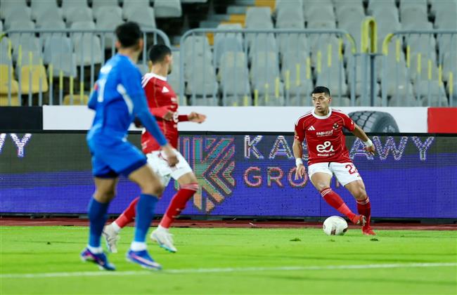 الدوري الممتاز.. ربع ساعة بدون أهداف بين الأهلي وفريق سموحة  