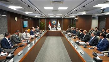 وزير البترول:العام الجاري سيشهد حفر أكبر عدد من الآبار البحرية 