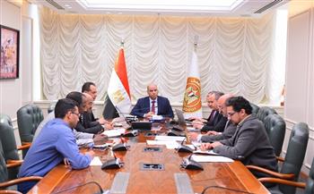 وزير العمل يتابع الاستعدادات الخاصة بالانتخابات النقابية العمالية