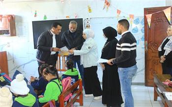 مدير تعليم سوهاج يتابع انتظام الدراسة بمدارس إدارة المنشاة التعليمية 