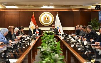 وزير الصحة يبحث مع سفير فرنسا دعم علاج مرضى الأورام القادمين من غزة بمستشفى «جوستاف روسي»