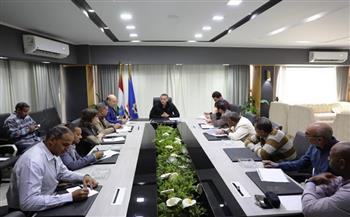 محافظ أسوان: وضع خطة محكمة لتأمين السلع وضبط الأسواق خلال شهر رمضان