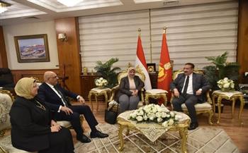 قيادات التأمين الصحي الشامل يقدمون التهنئة لمحافظ بورسعيد