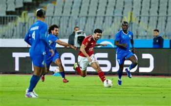 الدوري الممتاز.. الأهلي يتخطى عقبة سموحة ويتصدر جدول الترتيب