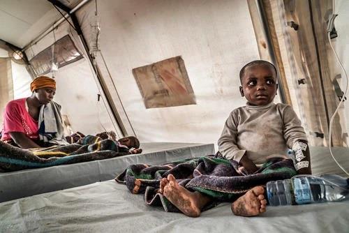 أطباء بلا حدود: النزوح يعقد احتواء الكوليرا في شرق الكونغو الديمقراطية