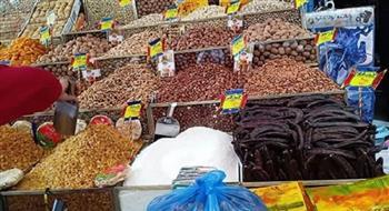 مهن لا تظهر إلا في رمضان| بائع الياميش.. مهنة موسمية ذات شعبية واسعة