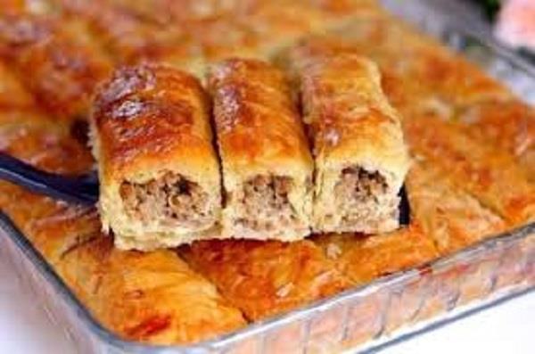 بخطوات بسيطة حضري صينية الرقاق باللحم المفروم والجبنة