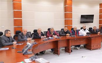 محافظ دمياط يتابع الموقف التنفيذي لمشروعات مياه الشرب والصرف الصحي