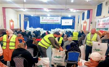 بالتعاون مع جمعية الأورمان فرع الشرقية..تضامن الشرقية: لليوم التانى على التوالى توزيع 775 بطانية ولحافاً للأسر