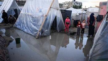 "أونروا": ثلثا سكان قطاع غزة يعيشون في خيام توفر حماية محدودة من العوامل الجوية