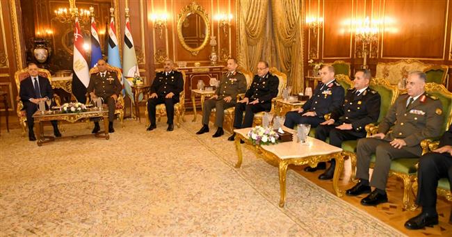 وزيرا الدفاع والداخلية يشهدان حفل إفطار بمناسبة شهر رمضان الكريم| فيديو