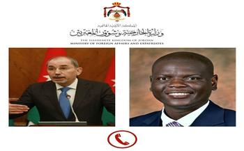 وزير الخارجية الأردني يبحث مع وزير العلاقات الدولية بجنوب أفريقيا تطورات غزة وتعزيز التعاون الاقتصادي