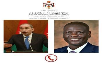 وزير الخارجية الأردني يبحث مع وزير العلاقات الدولية بجنوب أفريقيا تطورات غزة وتعزيز التعاون الاقتصادي