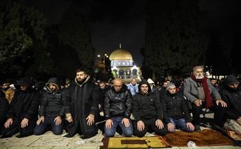 40 ألف مصلٍّ يؤدون العشاء والتراويح في المسجد الأقصى