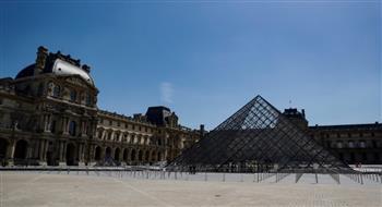 بعد شهور من السطو التاريخي.. استقالة رئيسة متحف اللوفر