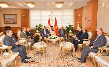 محافظ بورسعيد يستقبل مستشاري هيئة قضايا الدولة لتقديم التهنئة بمناسبة توليه مهام منصبه