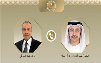 وزير الخارجية يبحث مستجدات التطورات الإقليمية مع نظيره الإماراتي