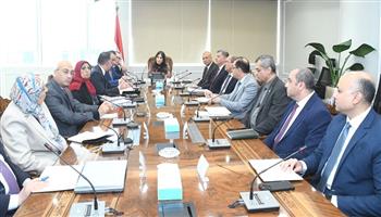 وزيرة الإسكان وصندوق التنمية الحضرية يتابعان المشروعات المشتركة لتعزيز التطوير العمراني