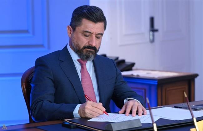 وزير النقل العراقي يوجه بتشكيل لجنة تحقيق ووقف عمل مدير مطار بغداد إثر توقف الرحلات الجوية