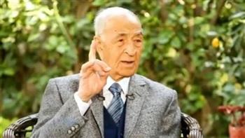 رائد التعليق الرياضي.. وفاة فهمي عمر الإذاعي الكبير عن عمر 98 عاما