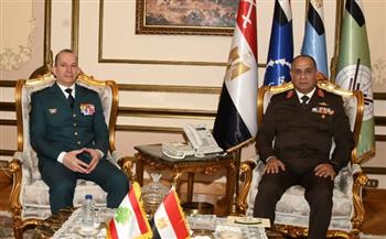 الفريق أشرف سالم زاهر القائد العام للقوات المسلحة وزير الدفاع والإنتاج الحربى يلتقى قائد الجيش اللبنانى