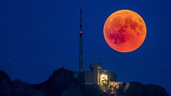 القمر الدموي.. خسوف كلي للقمر الأسبوع المقبل (موعده وأماكن رؤيته)