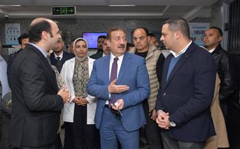 محافظ بورسعيد يتابع انتظام العمل بوحدة صحة المناخ 2