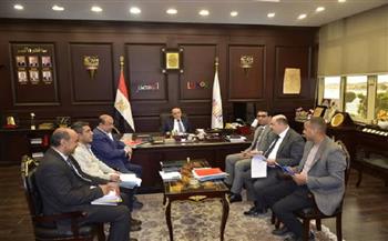 محافظ الأقصر يترأس اجتماع لجنة القيادات للتجديد لعدد من الوظائف القيادية بالمحافظة 