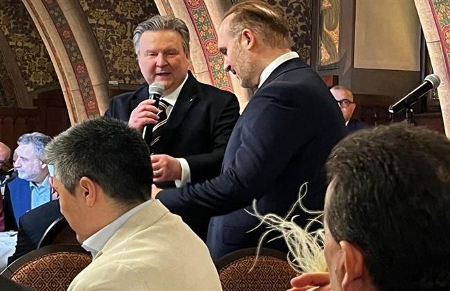 حاكم فيينا يقيم حفل الإفطار السنوي لمسلمي النمسا ويؤكد أهمية التنوع والحوار بين الأديان