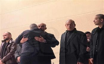 بدء عزاء شقيق الفنانة زينة بمسجد المشير طنطاوي 