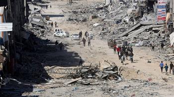 استشهاد فلسطيني وإصابة آخرين في قصف إسرائيلي وسط غزة