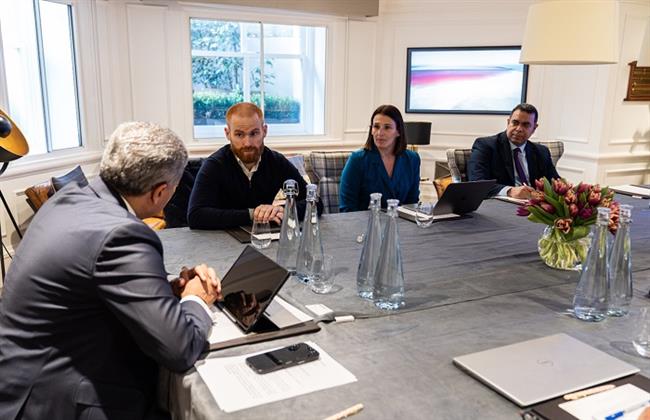 وزير السياحة يعقد مجموعة من اللقاءات المهنية بلندن مع منظمي الرحلات وشركات السياحة في السوق البريطاني 