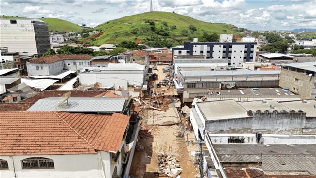 لا أمل لوجود ناجين.. 46 قتيلًا و21 مفقودين في فيضانات البرازيل