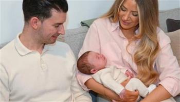 سابقة طبية.. ولادة أول طفل من رحم مزروع في بريطانيا