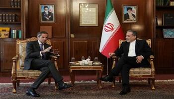 وسائل إعلام إيرانية: الوفد الإيراني المفاوض يلتقي مدير وكالة الطاقة الذرية بمقر انعقاد المفاوضات 