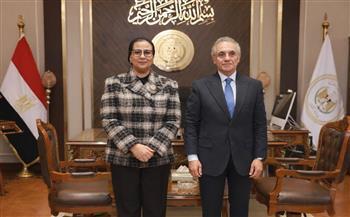 رئيسة القومي للمرأة تهنئ المستشار محمود حلمي الشريف لتوليه منصب وزير العدل   