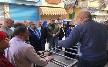  محافظ الدقهلية في جولة مفاجئة لمتابعة جودة الخبز والالتزام بالموازين 