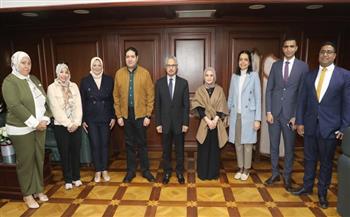 محافظ بني سويف يلتقي وفداً من شباب البرنامج الرئاسي لتأهيل الشباب للقيادة