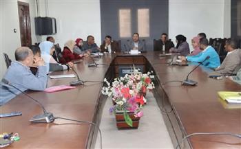 بتكليف من محافظ بني سويف.. السكرتير العام يتفقد مستجدات وسير العمل بملف التصالح