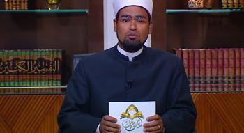 حق الوالدين أم حق الأبناء أيهما أولى؟.. مختار عبد الله يجيب